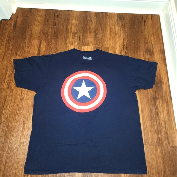 Other - Disney Marvel Captain America Vintage Sheild T Shirt men's XL